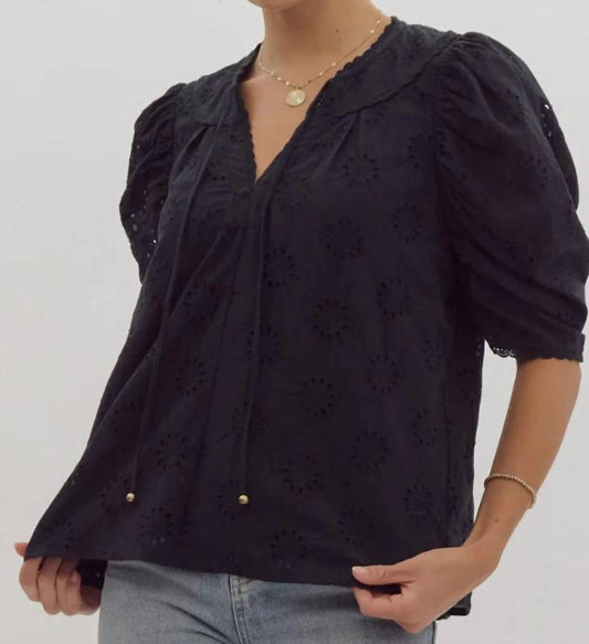 Entro - Eyelet Transition Top