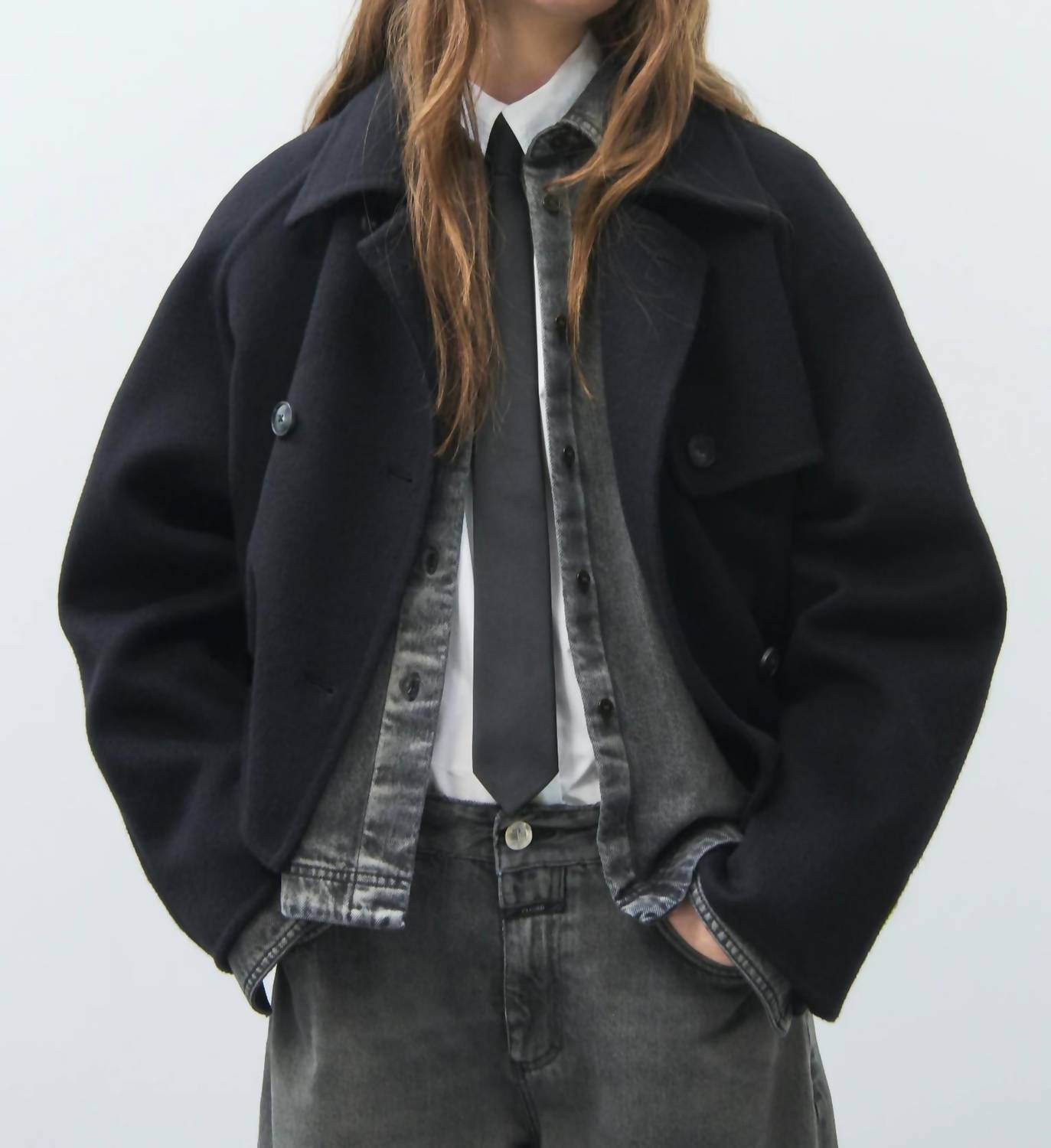 CLOSED Cropped Trench Coat in black - women's jacket