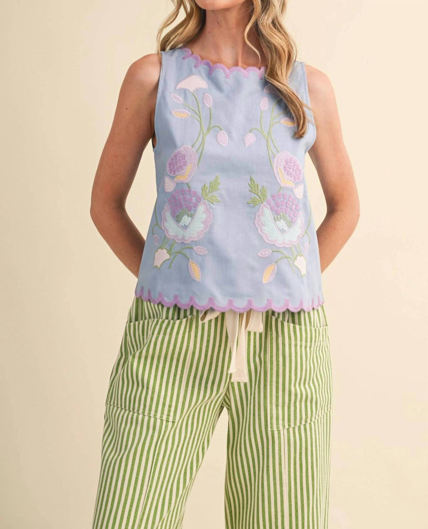 En Merci - Floral Embroidery Tank Top