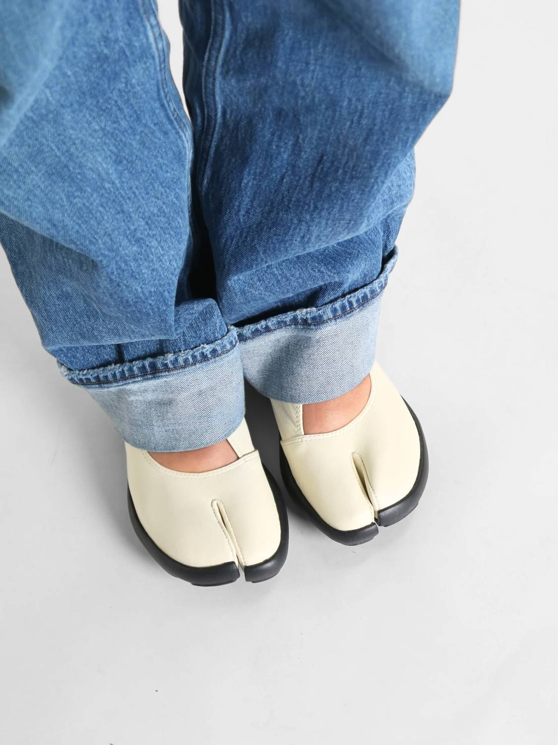 All Black - Women's Split Toe Mary Jane Flat