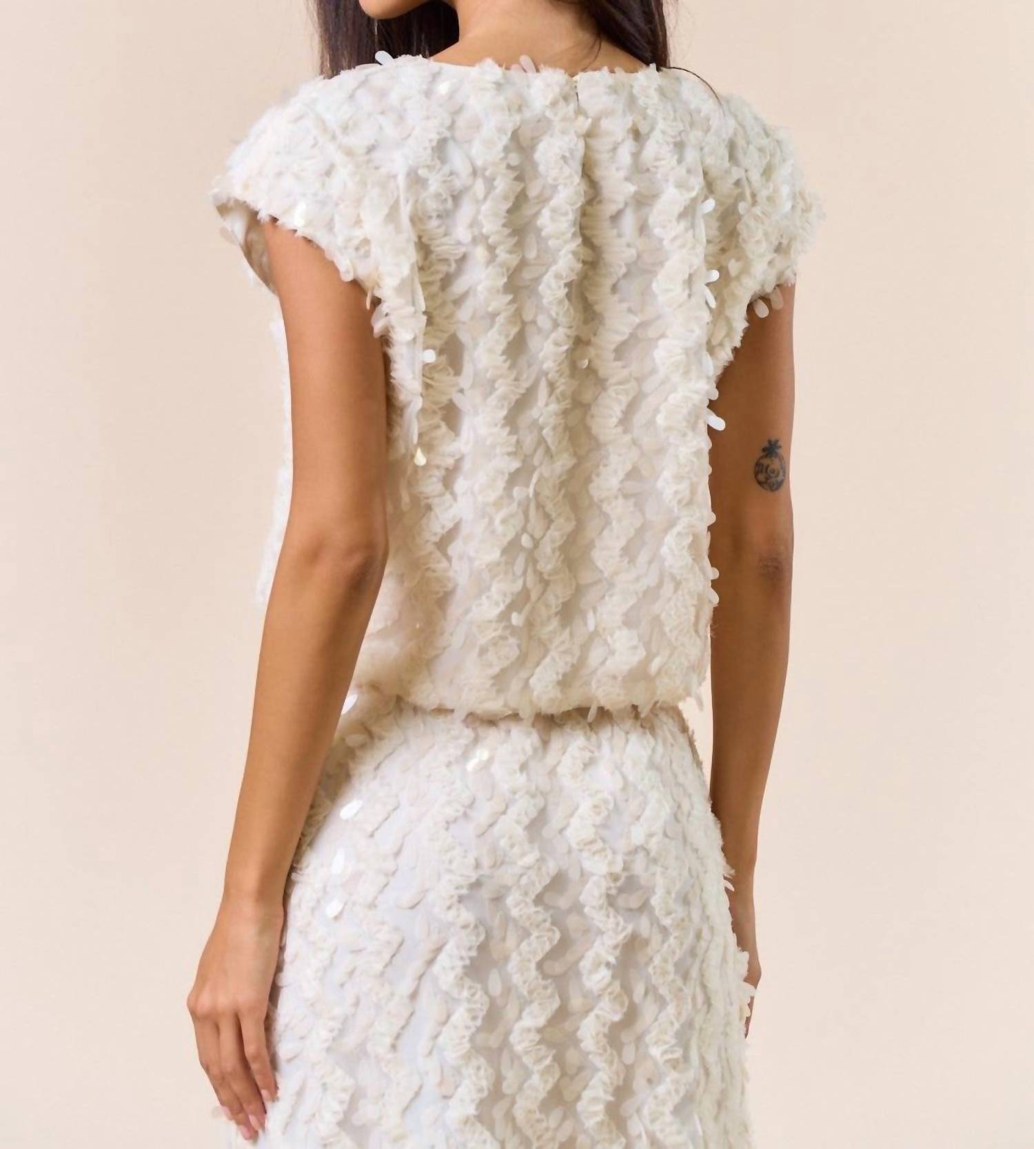 Lalavon - Short Sleeve Sequin Top