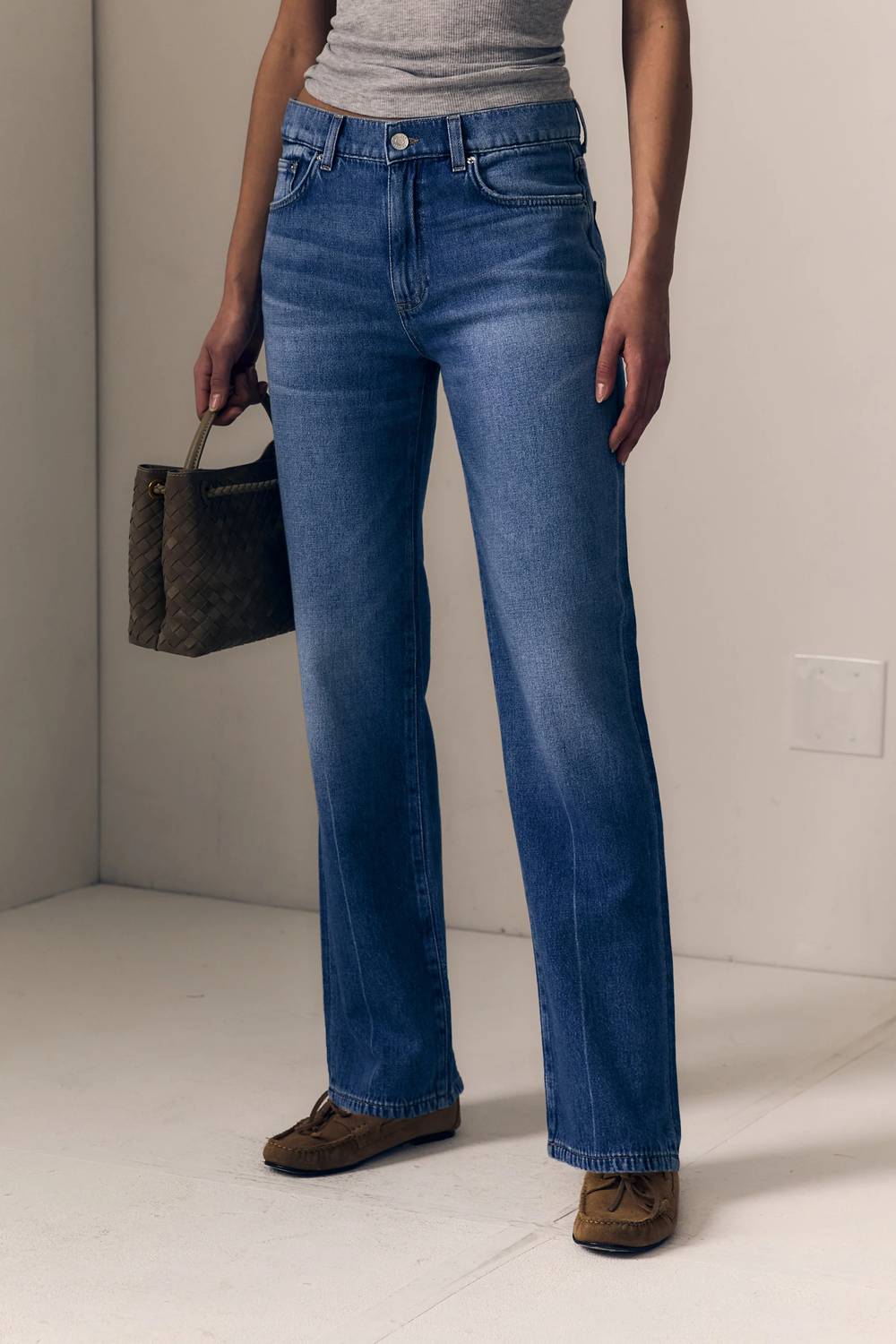 Le Jean - Women's Mid 90's Straight Jean