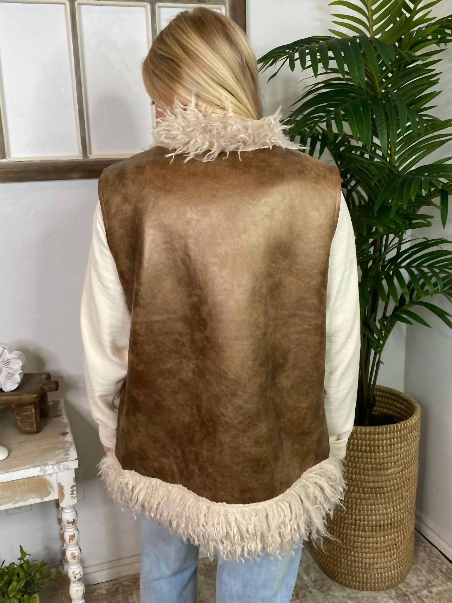 Very J - Sherpa Suede Boho Vest With Faux Fur