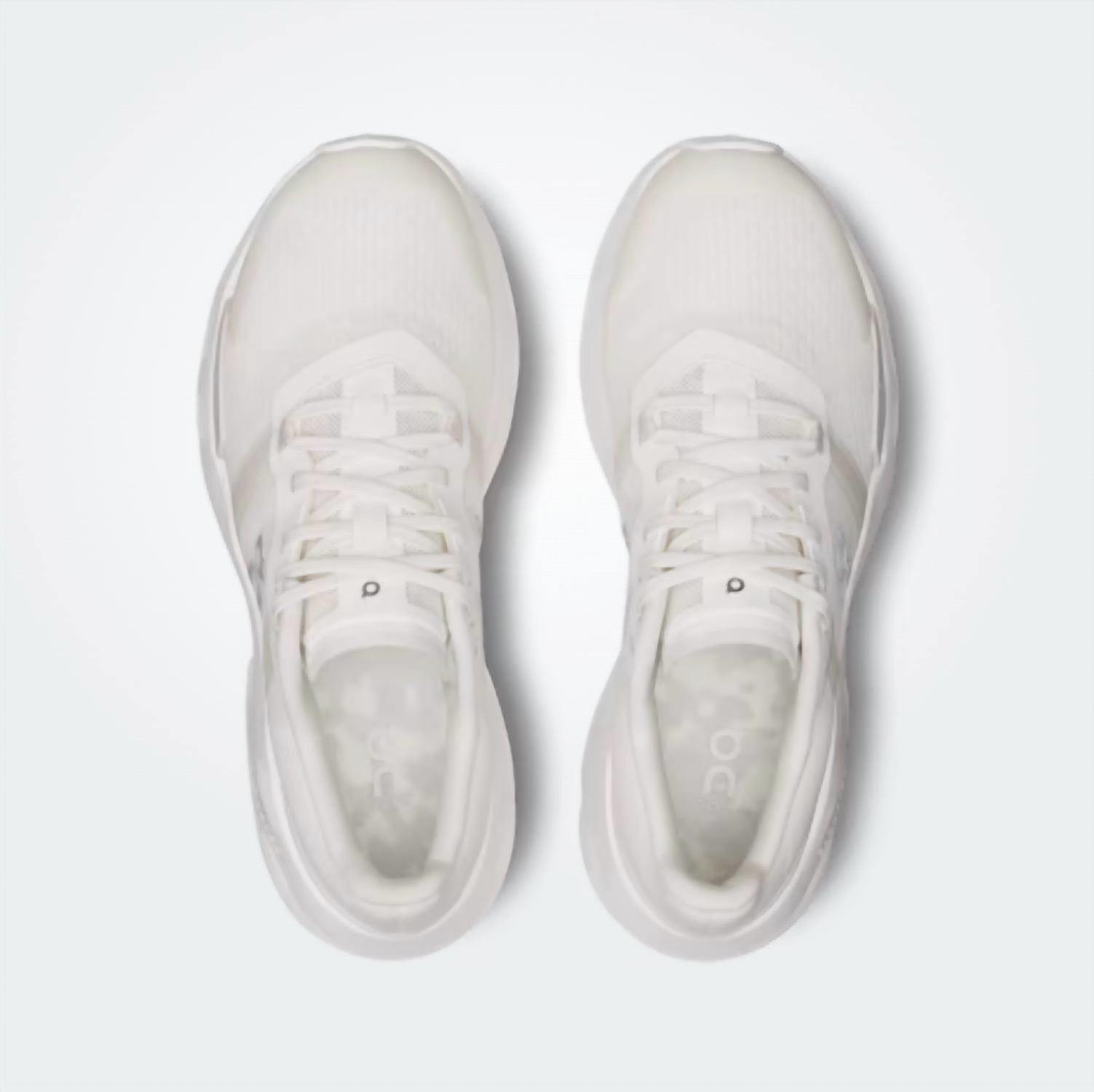 On - Women's Cloudpulse Sneakers
