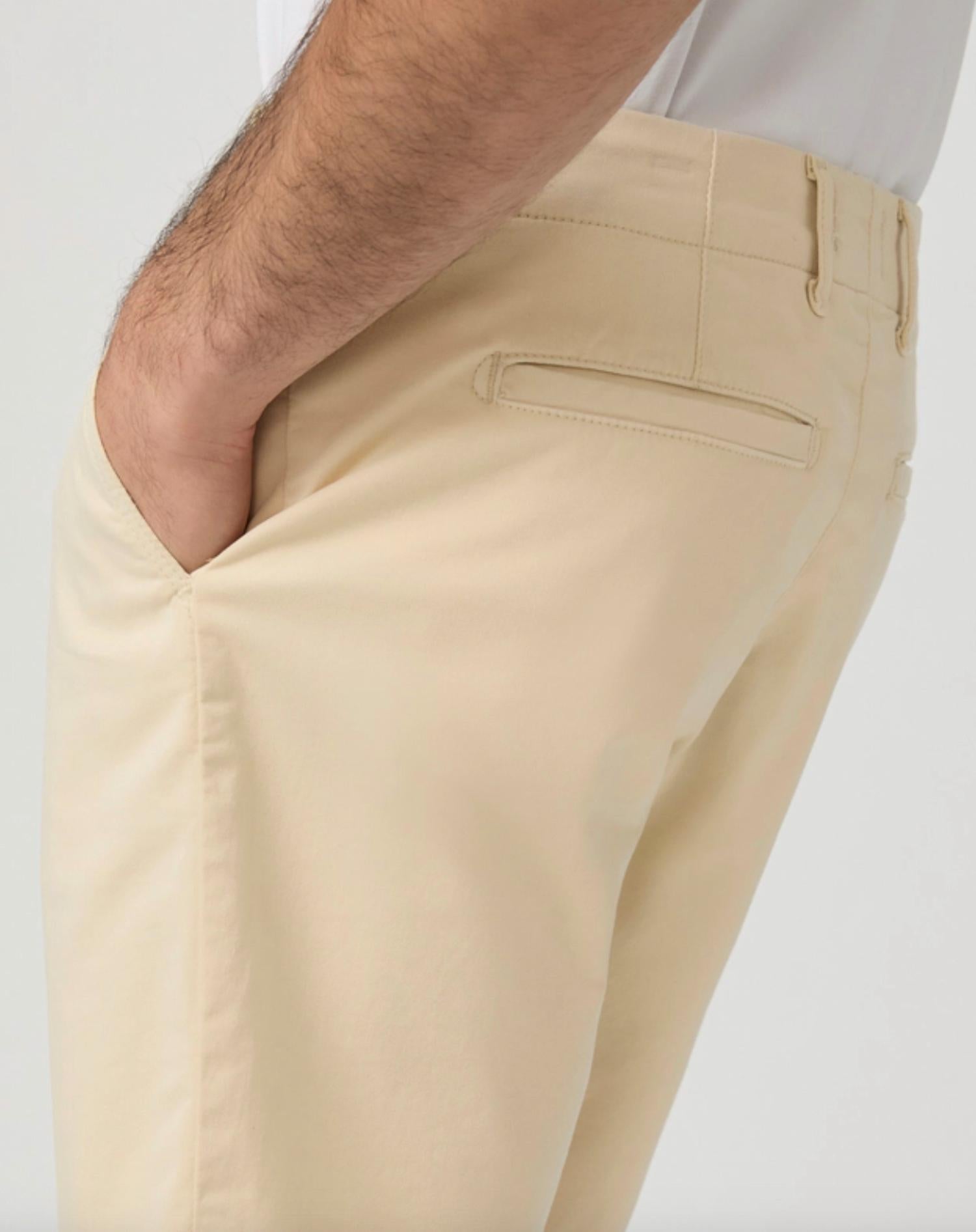 Paige - Phillips Mid Rise Short