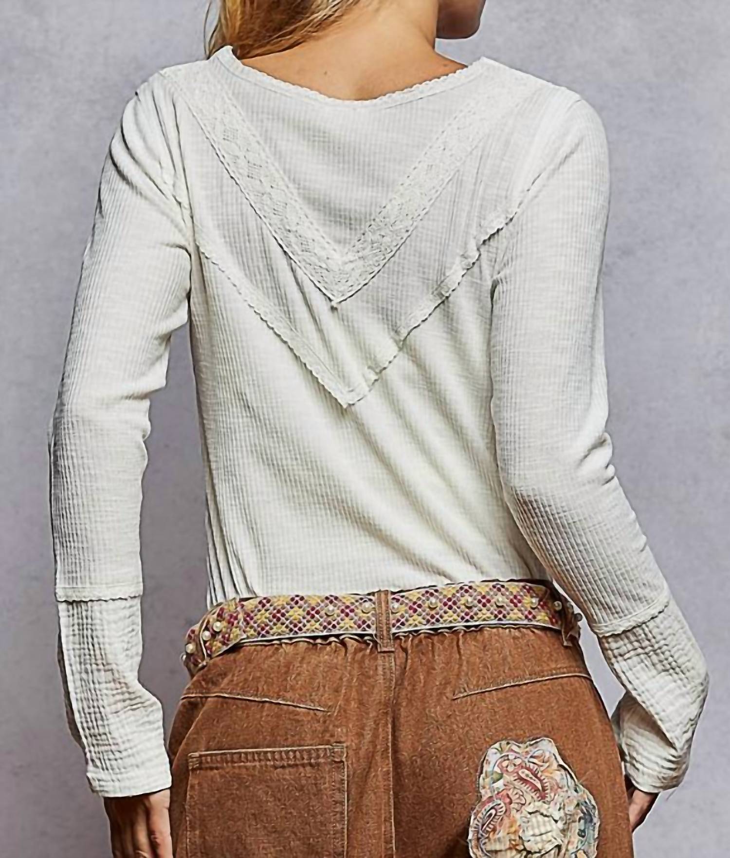 Pol - Desiree V-neck Top