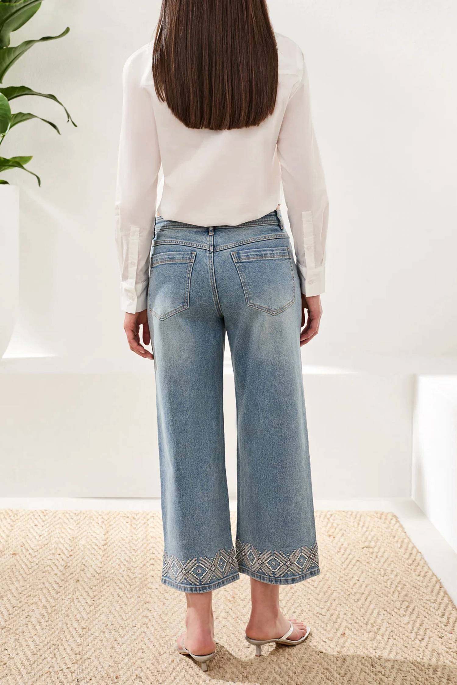Tribal - Women's Audrey Hugging Wide Crop