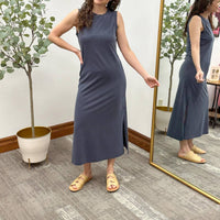 Blu Pepper - Sleeveless Midi T-shirt Dress