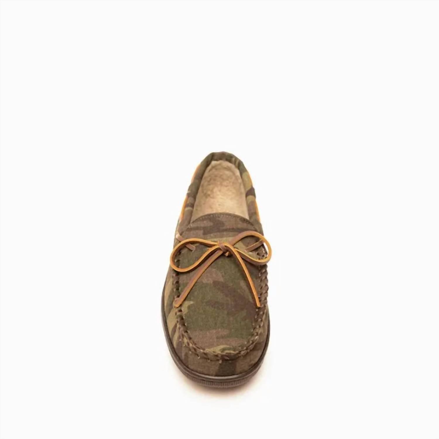 Minnetonka - Men’s Pile Lined Slippers