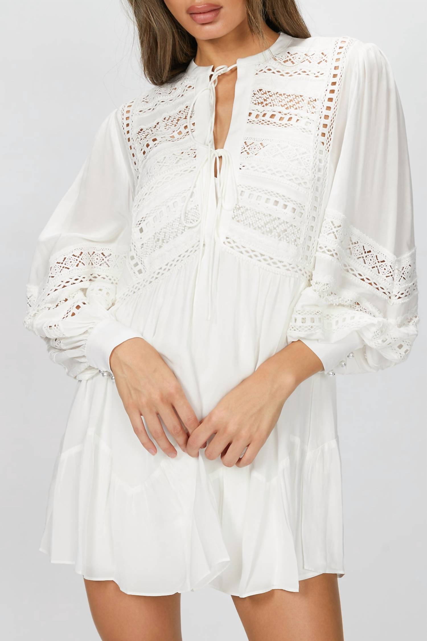 DRESS WITH LACE DETAILING