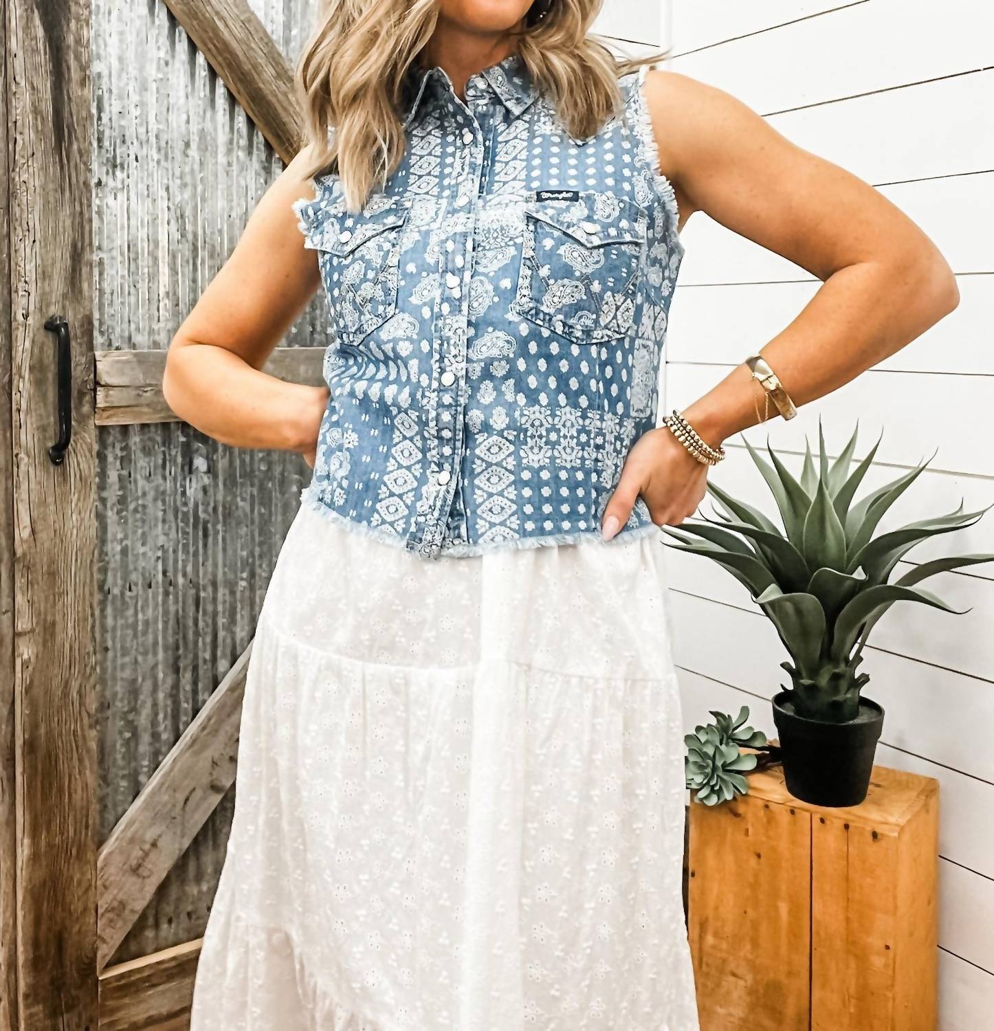 Wrangler - Bandana Print Sleeveless Button Down Tank Top