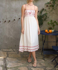 Blu Pepper - Floral Embroidery Scalloped Midi Dress