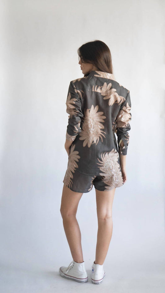 Las Sureñas - Tiger Button-down Shirt