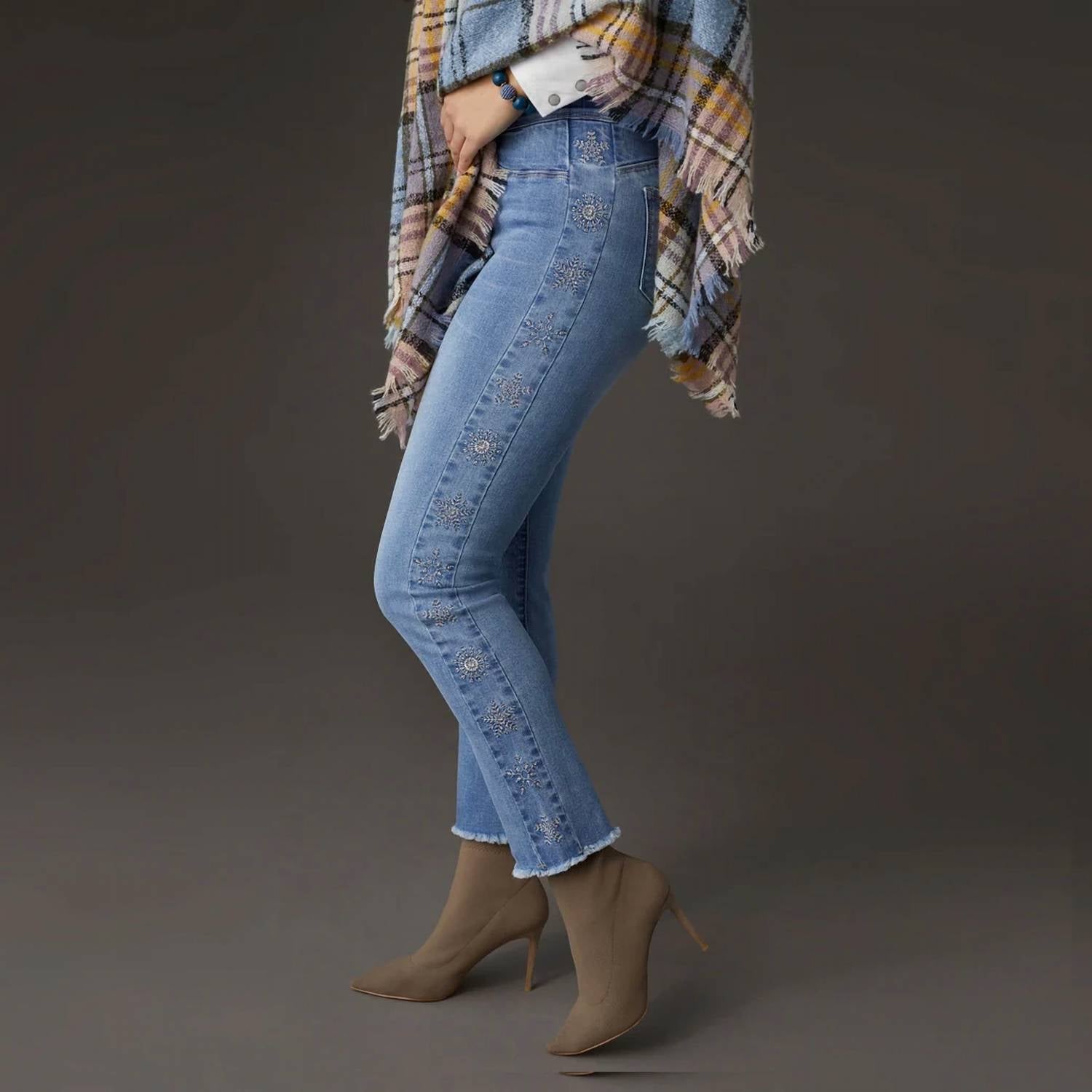 Coco + Carmen - Oh My God Pull-on Snowflake Jeans