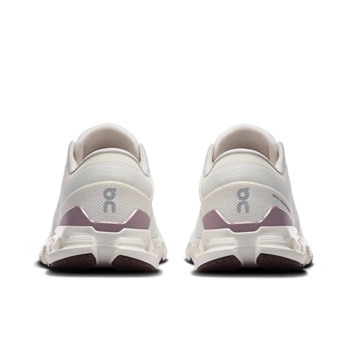 On - Women's Cloud X 4 Sneaker