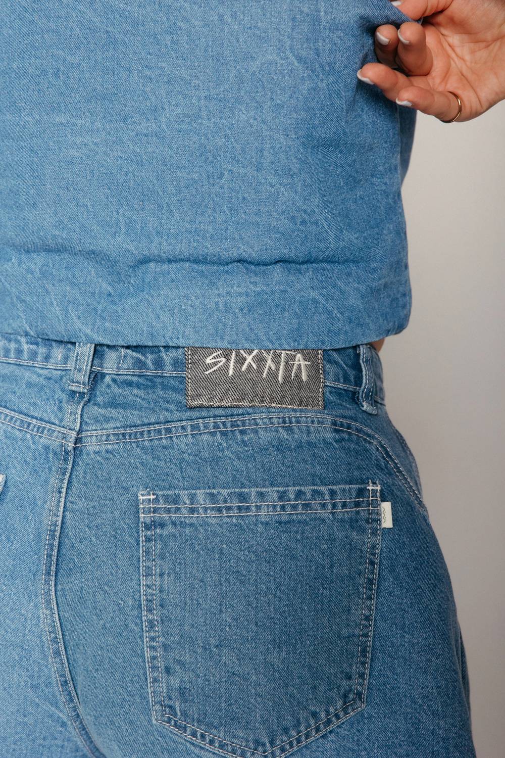 Sixxta - High-rise Classic Denim Short