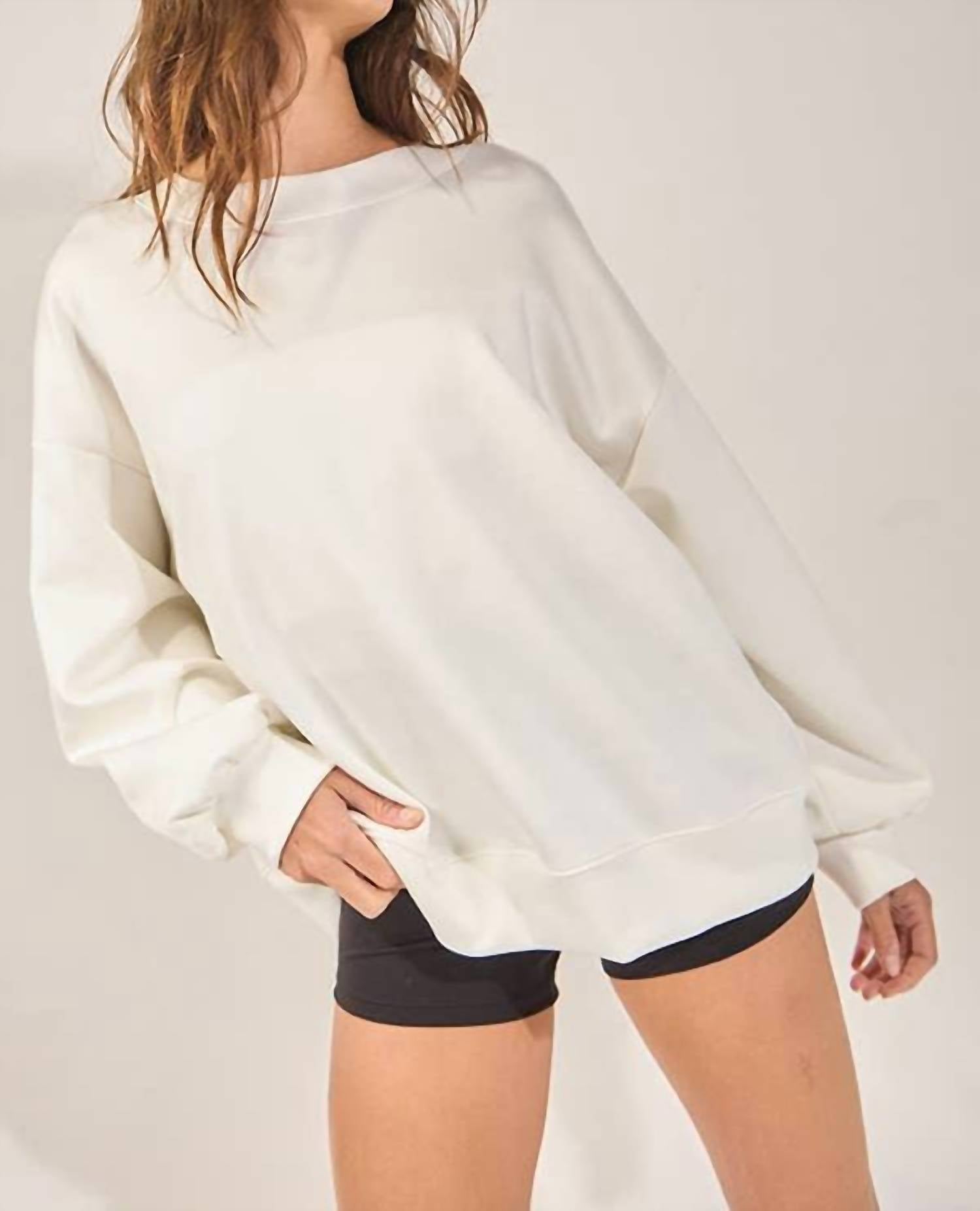 Bucketlist - Bow-back Oversized Sweatshirt