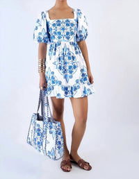 Beyond By Vera - Women's Voyager Tote Bag