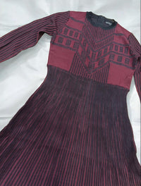 Elio - Women's Textured Knit Midi Dress