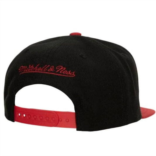 Mitchell & Ness - MEN'S NBA CHICAGO BULLS CROOKED PATH SNAPBACK CAP