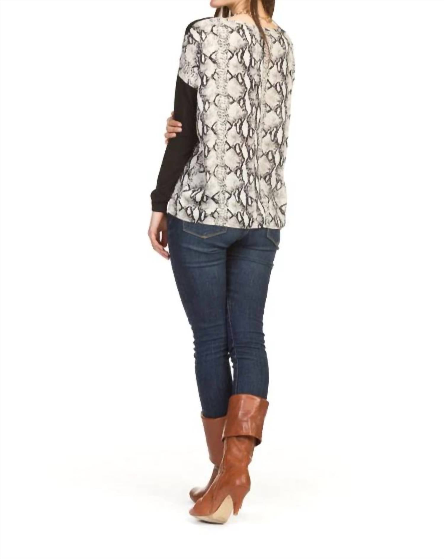 Papillon - Snake Print Georgette Detail Sweater