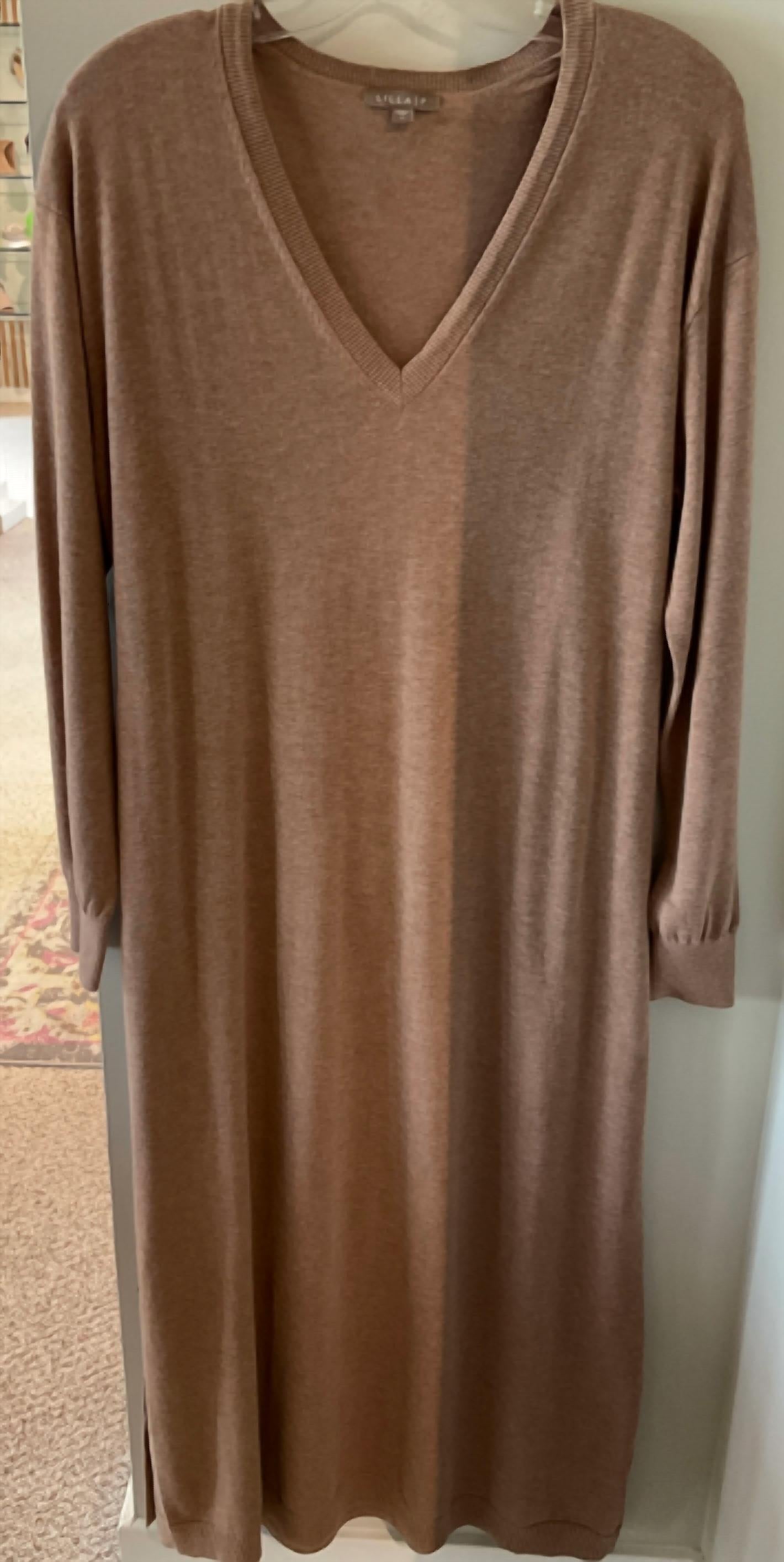 Lilla P - Women's V-neck Dress