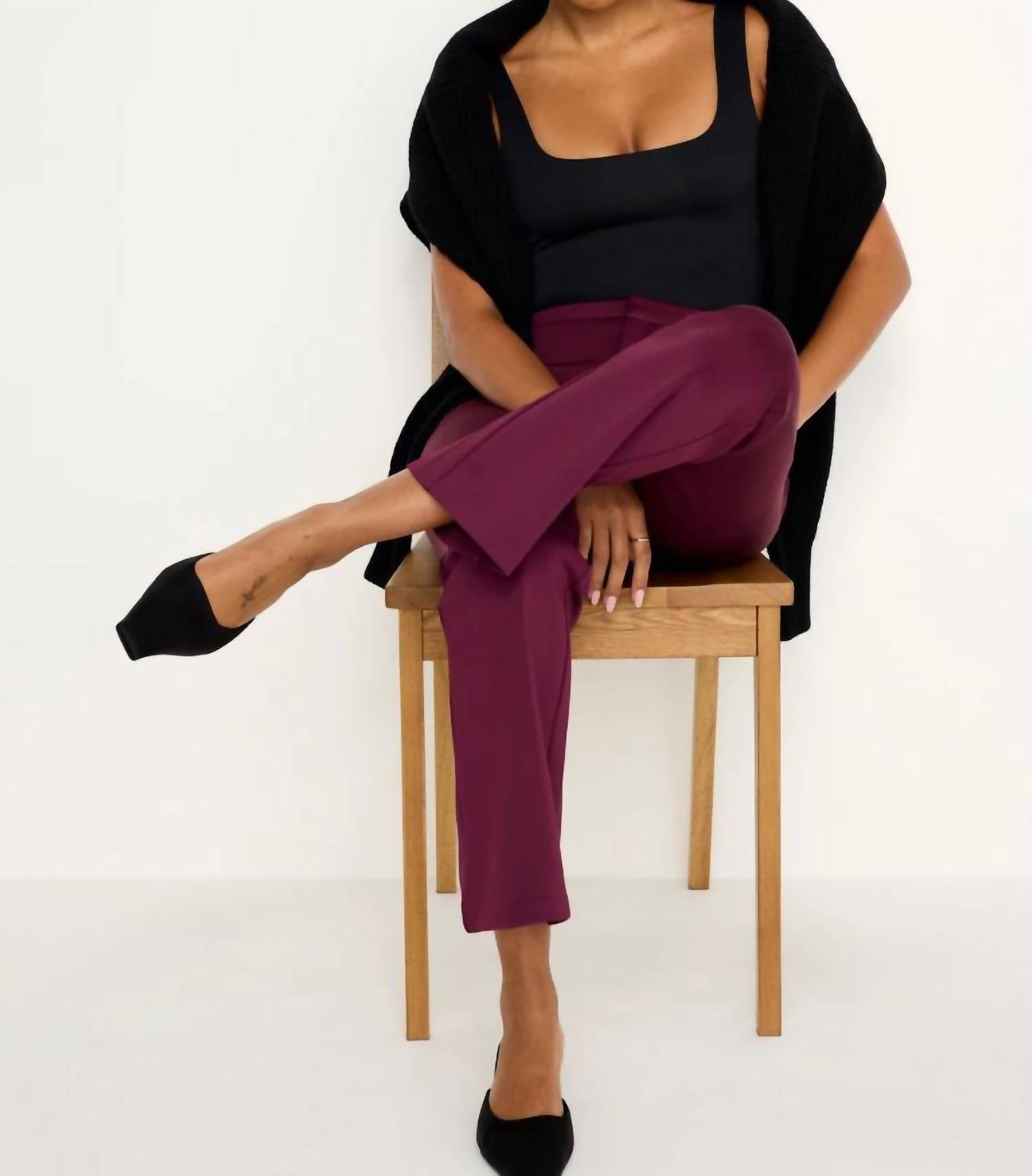 Good American - Scuba Cropped Straight Pant