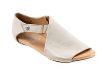 Bueno - Women's Kale Sandal