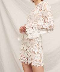 En Creme - Floral Lace Bell Sleeve Mini Dress
