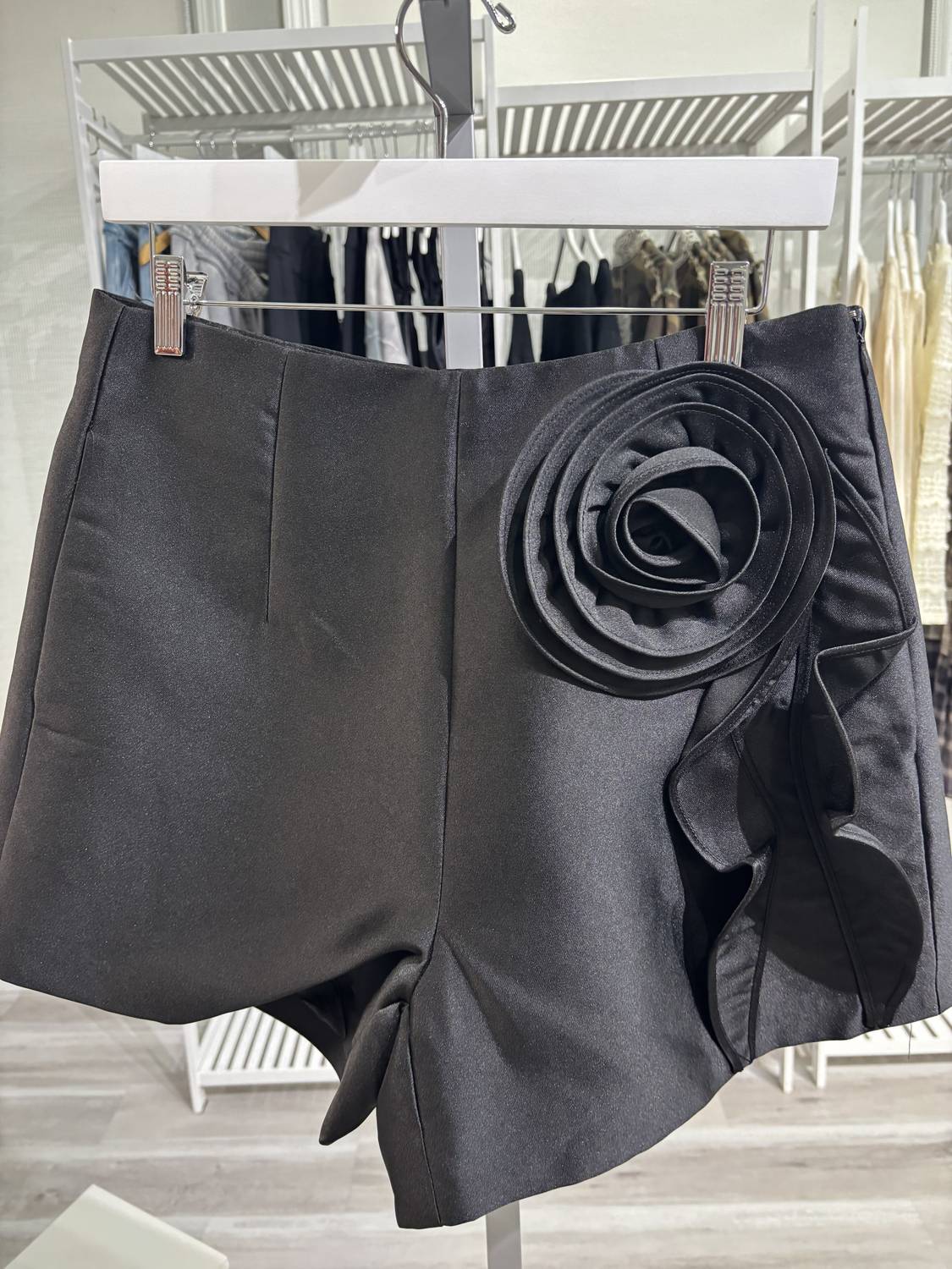 Ina Fashion - Women's High Waist 3d Flower Shorts