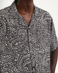 MEN VACATION PAISLEY SHIRT