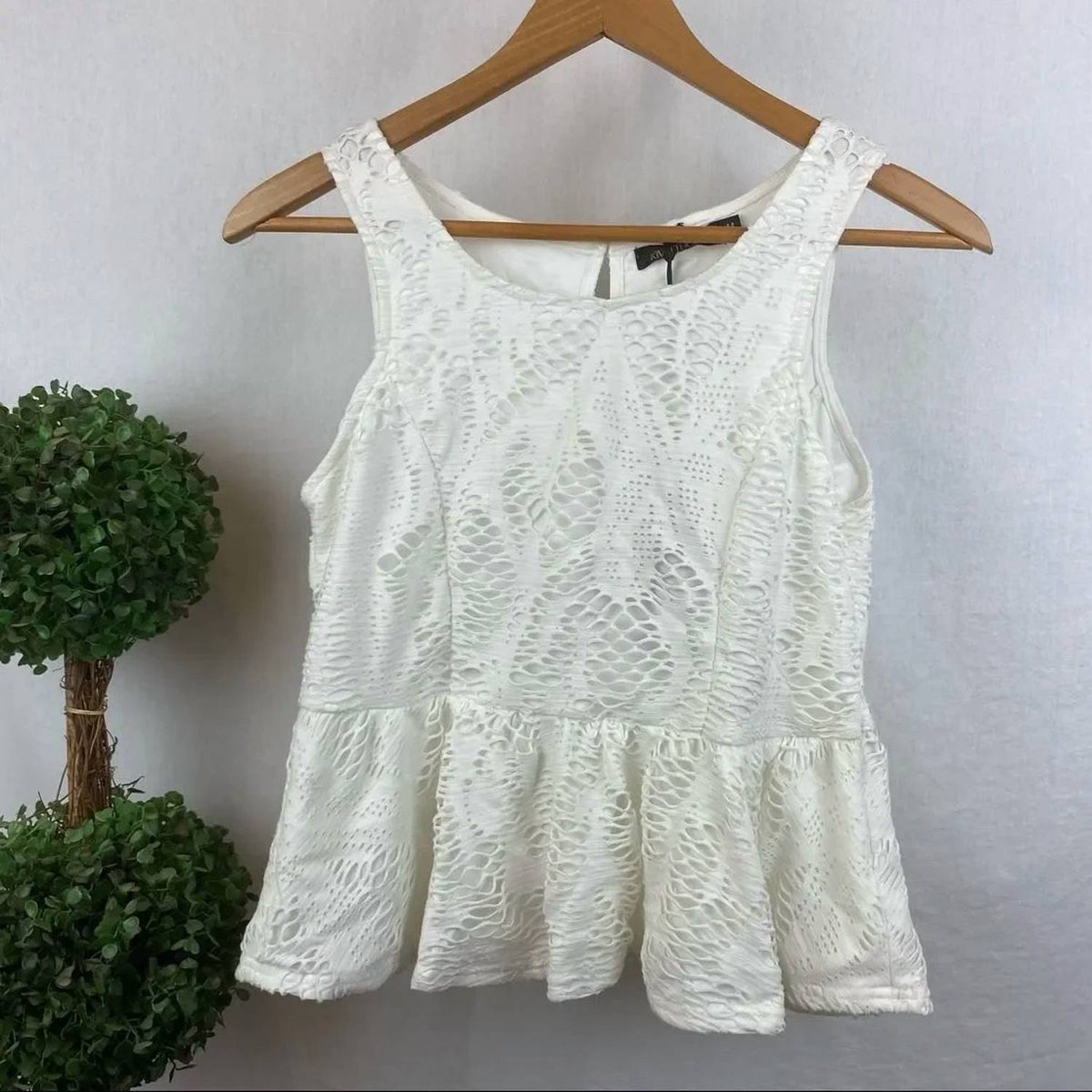 Kiwi Tucker - Embroidered Crop Halter Top