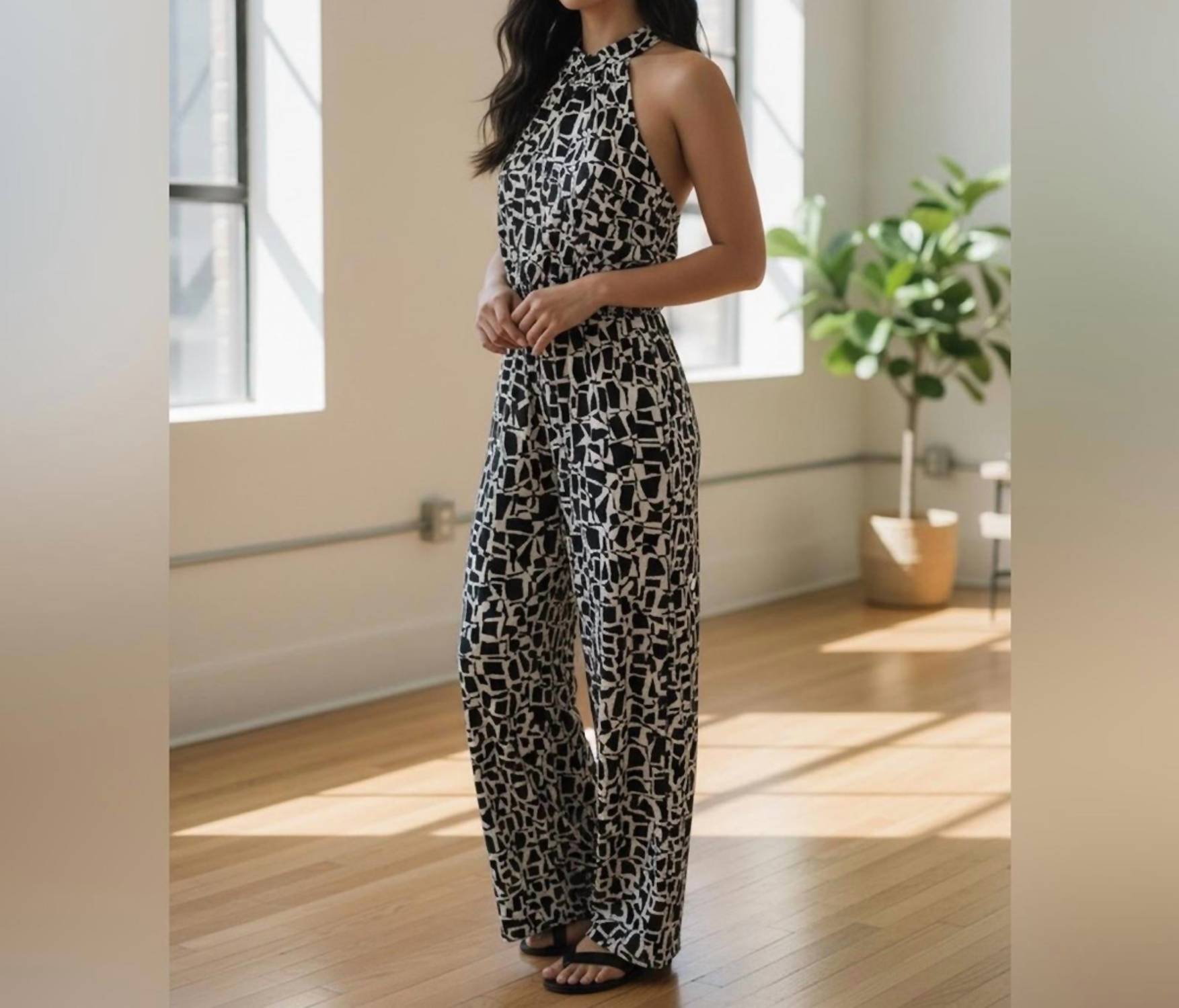 VINCE CAMUTO Chic Jumpsuit in black and white - women's pants