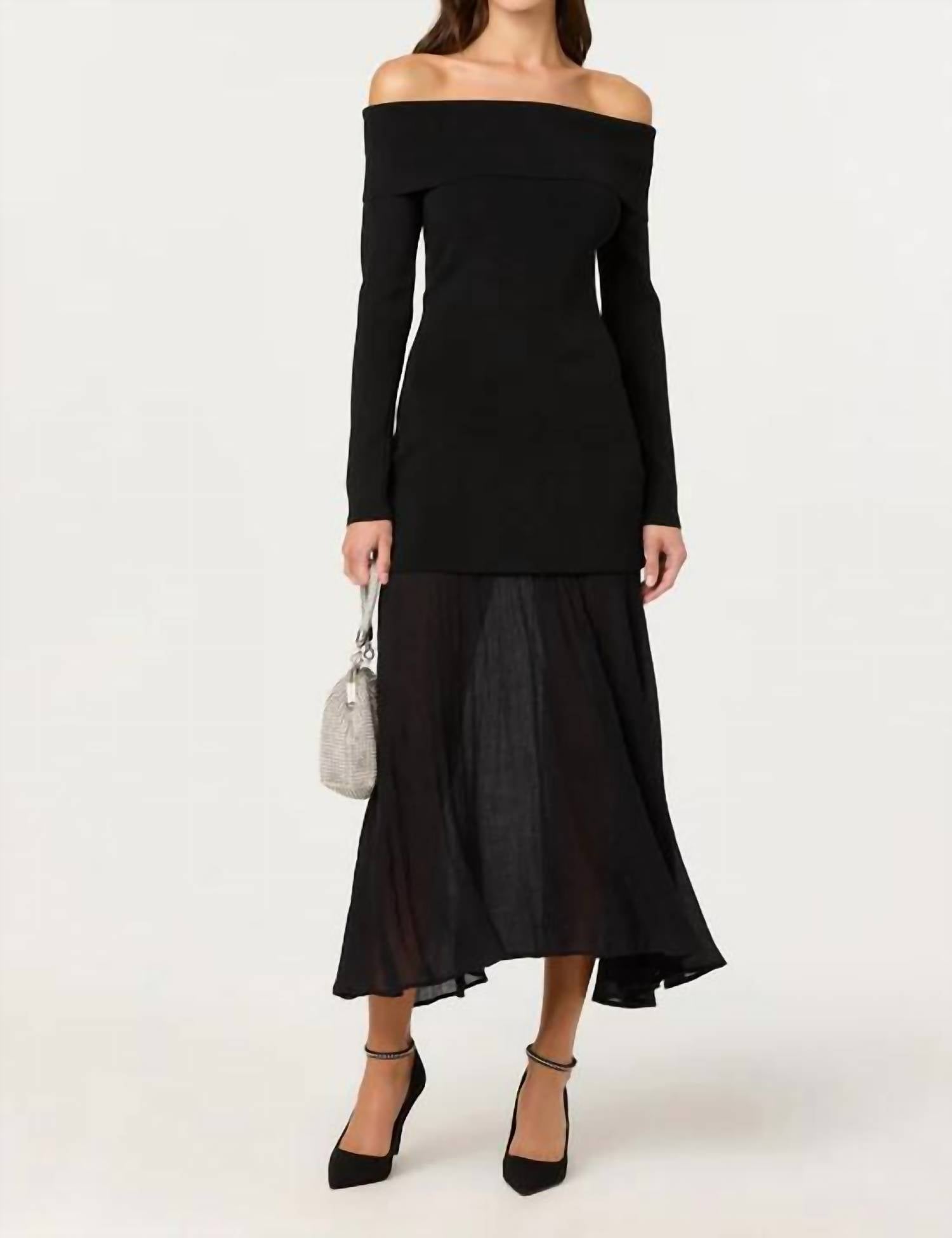 Astr - Lidia Off-shoulder Pleated Midi Dress
