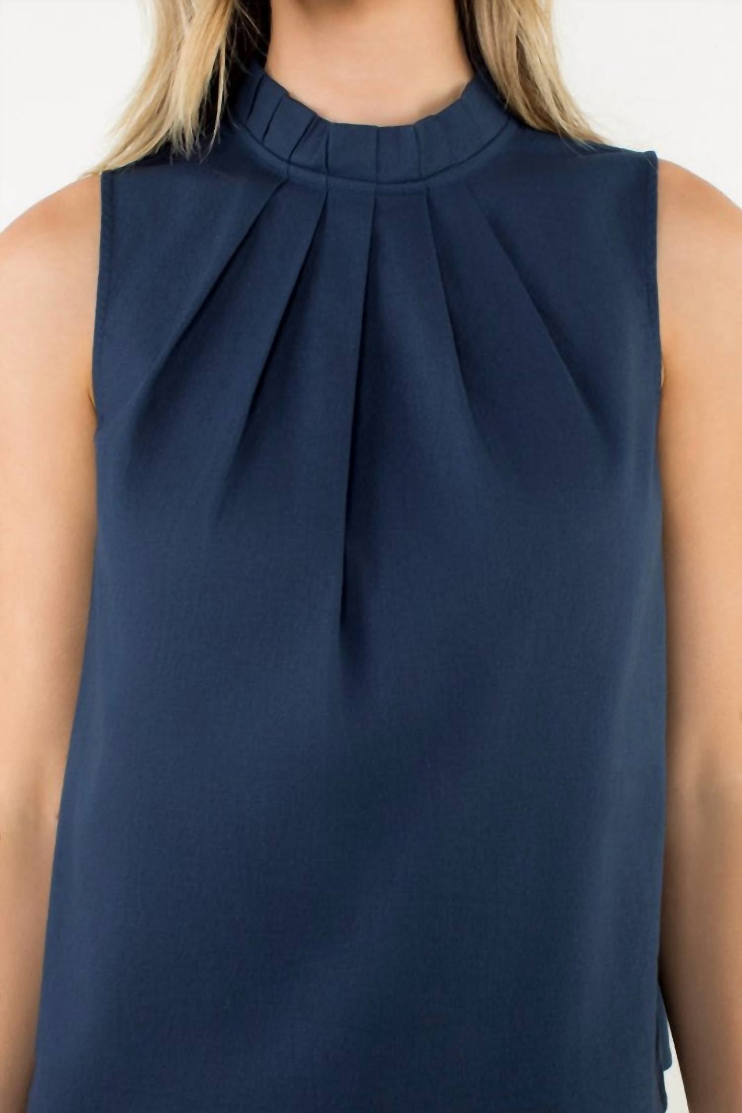 Thml - Lovely Mock Neck Sleeveless Top