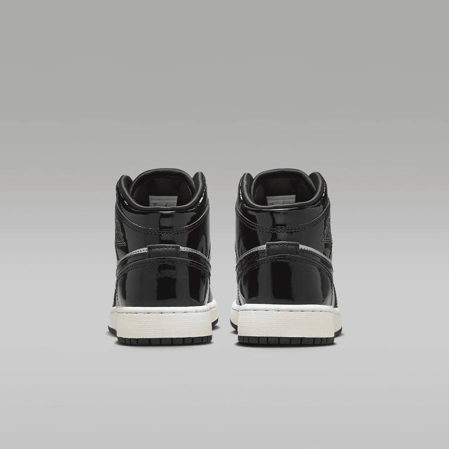Air Jordan - Kids' 1 Mid Se Shoes