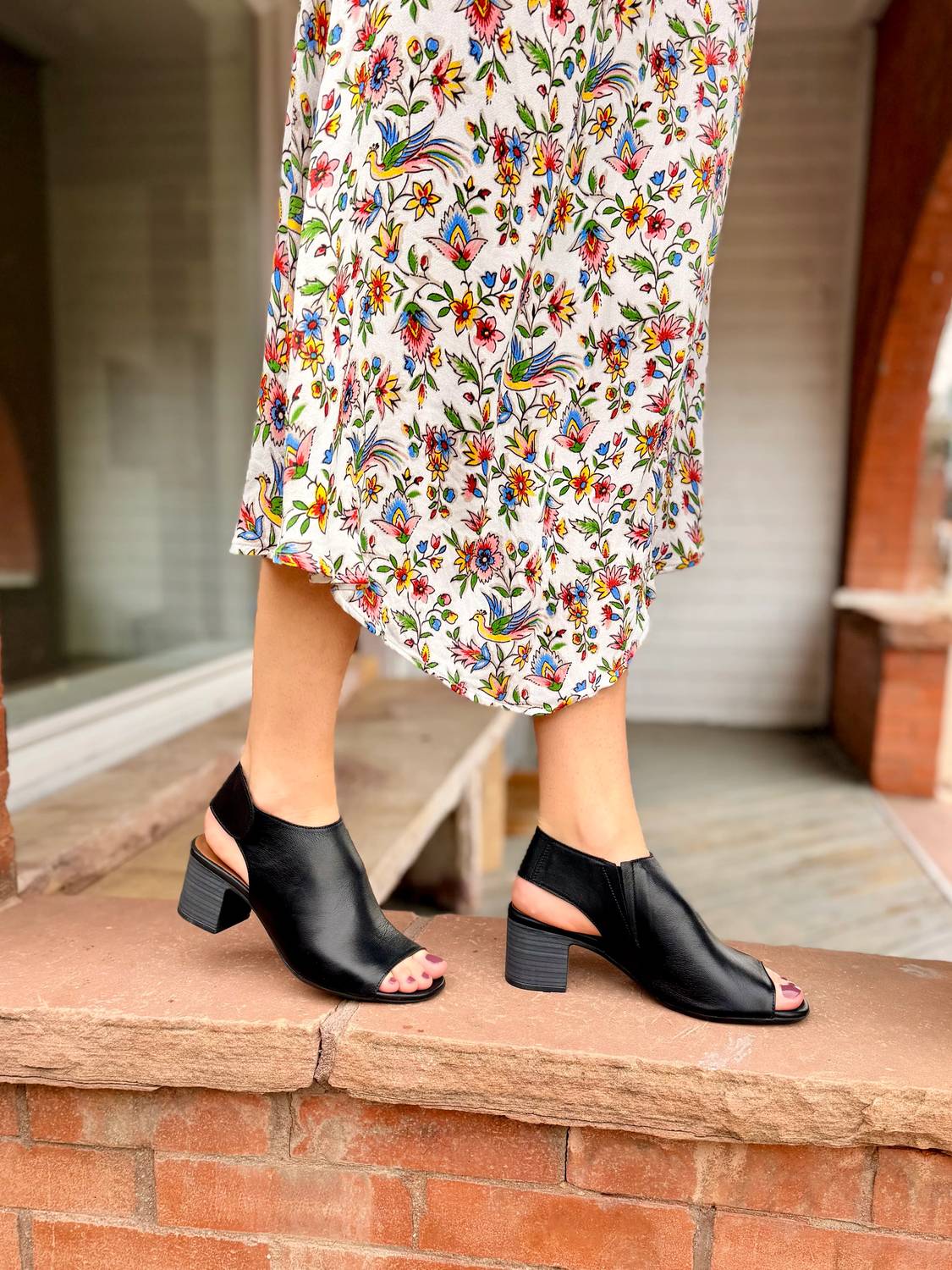 Bueno - Women's Rachel Block Heel