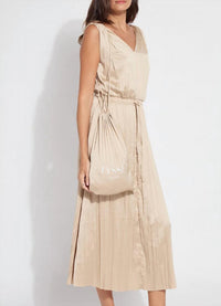 Lysse - The Packable Pleated Dress