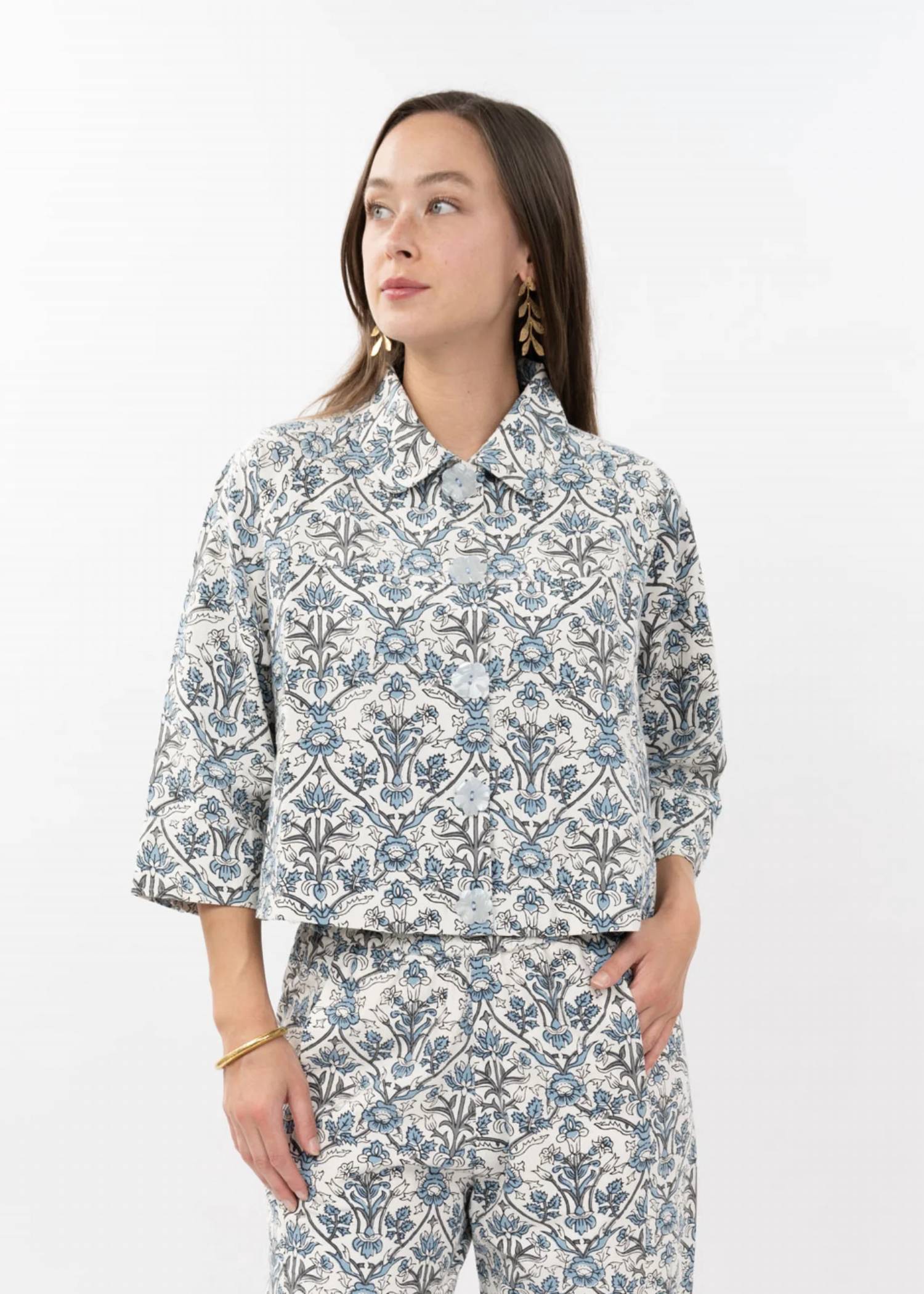 Ivy Jane - Serenity Floral Button Down Top