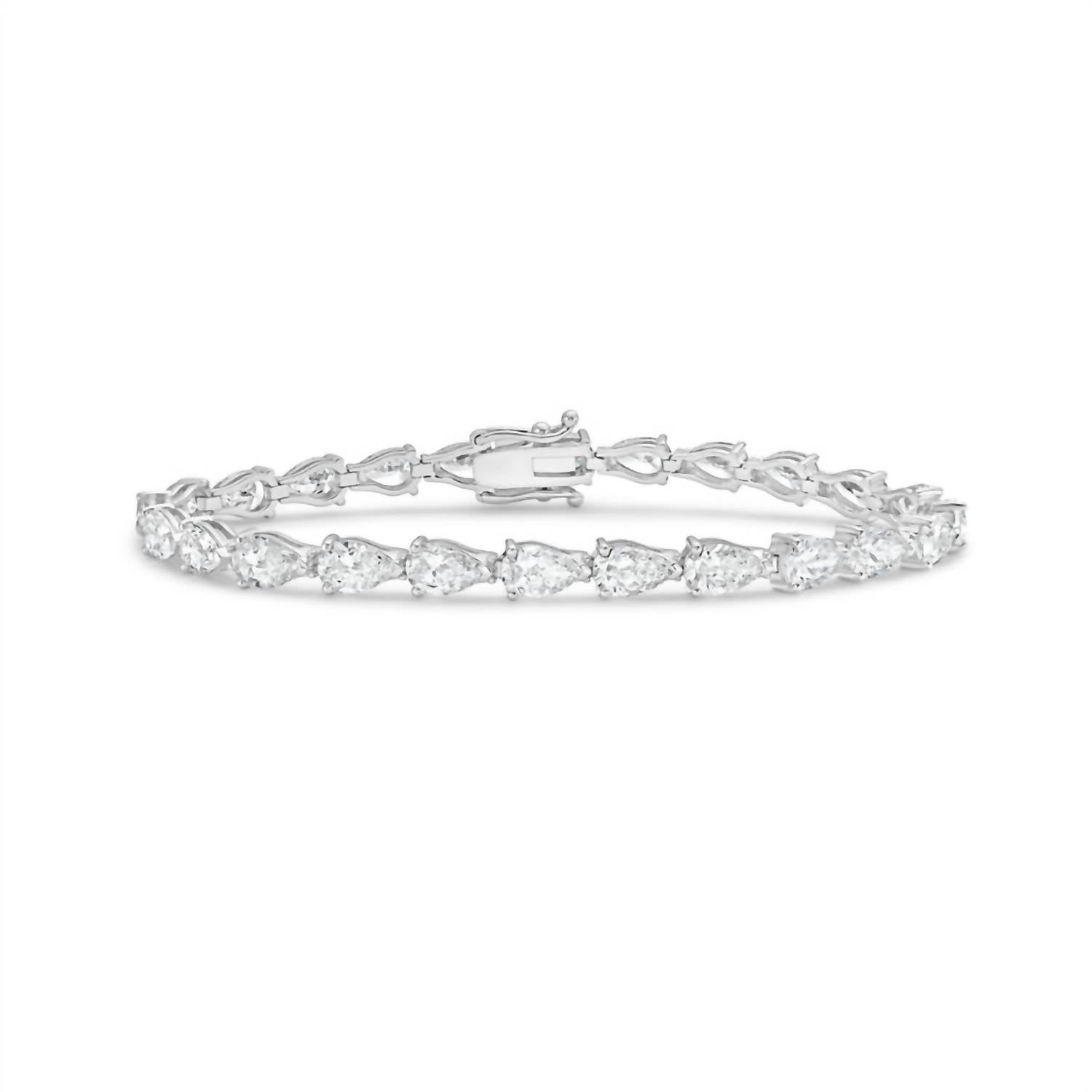 Diana M Jewels - Women's Pear Lab-Grown Diamond Jewelry Bracelet (35.00 Ct) - Signature
