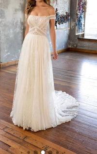 All Who Wander - Maddox Off-The-Shoulder Dress