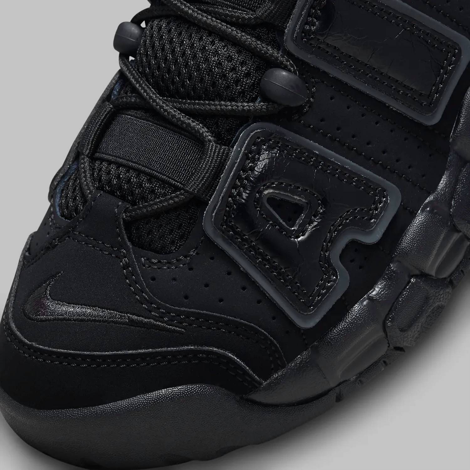Nike - Grade Shoe Air More Uptempo Shoes