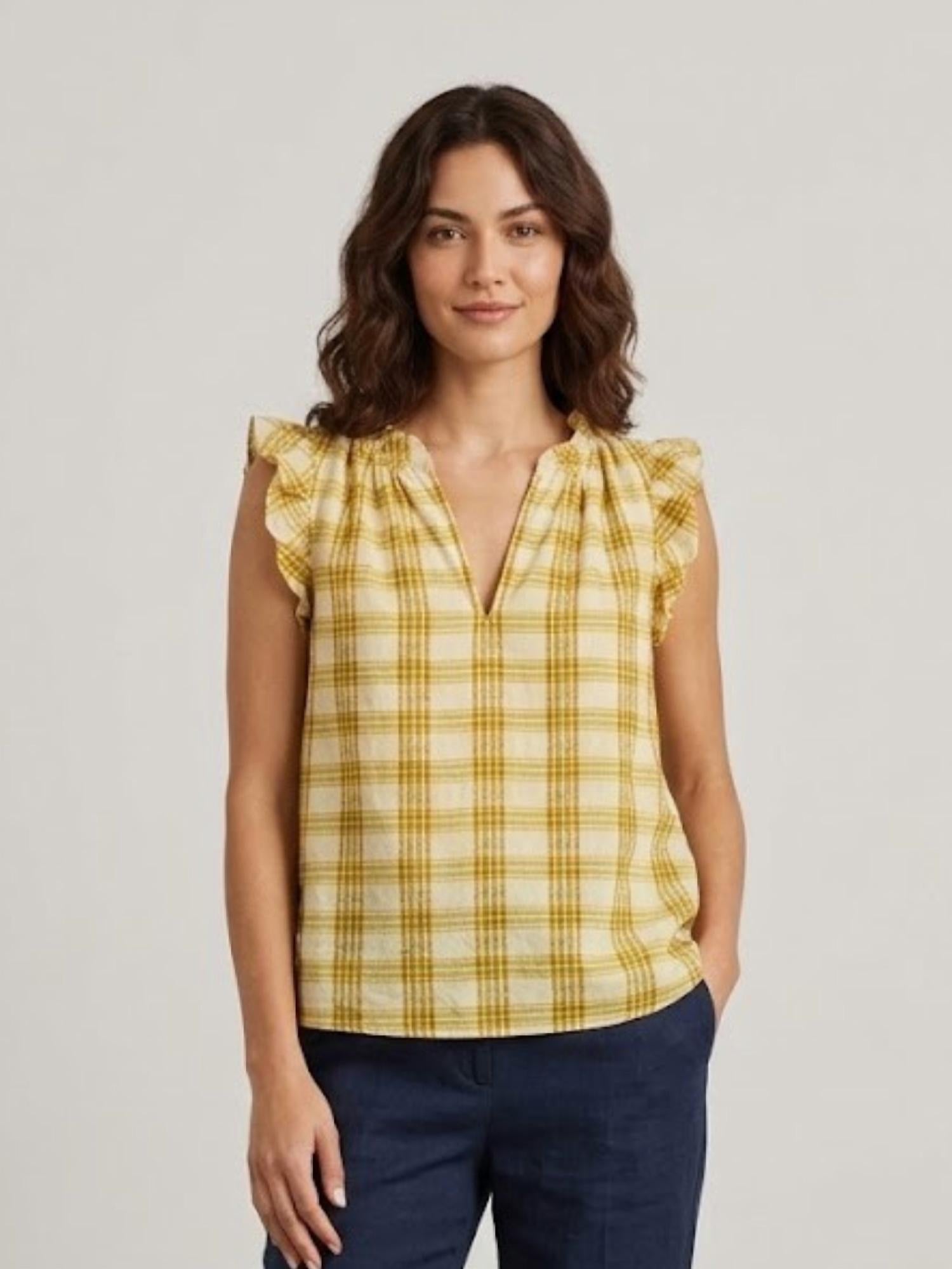 Xirena - Bex V Neck Ruffle Top