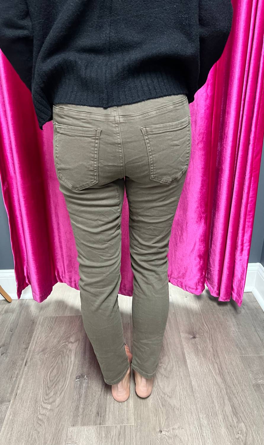 Femme Fatale - Two Button Signature Pant