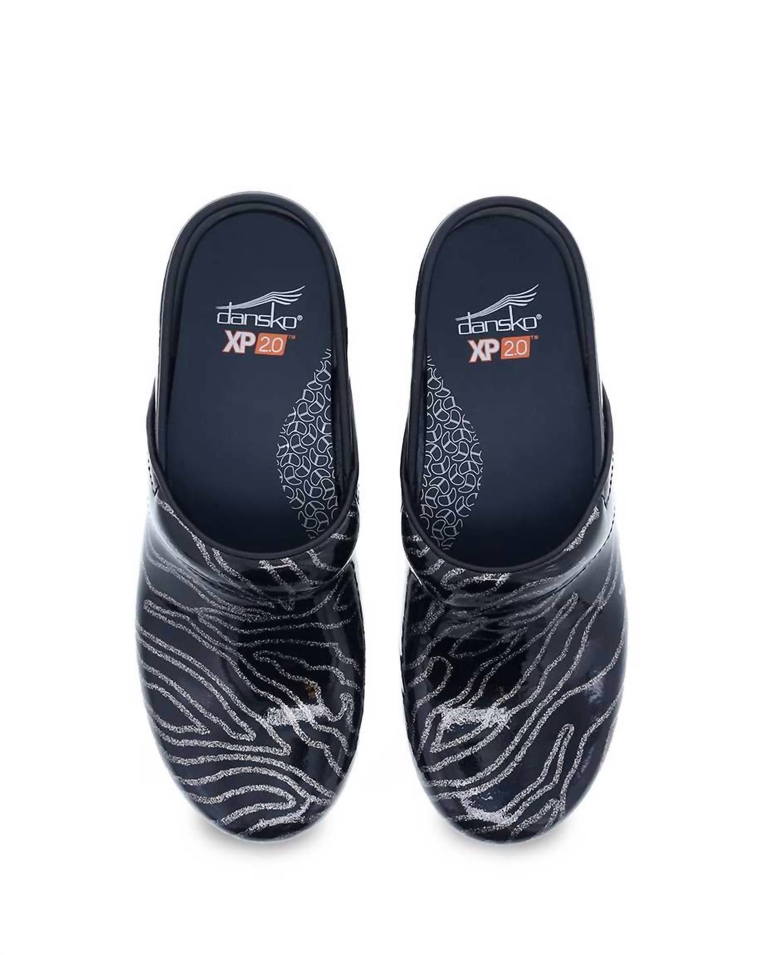Dansko - Women’s Xp 2.0 Patent Clogs