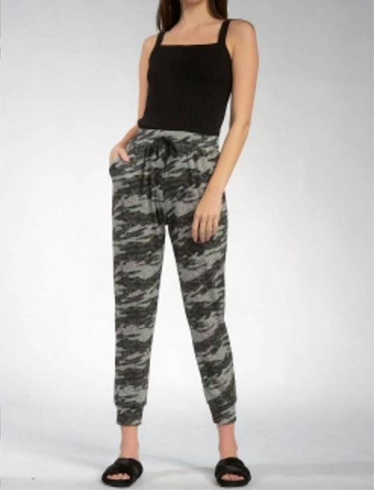 Elan - Camo Jogger