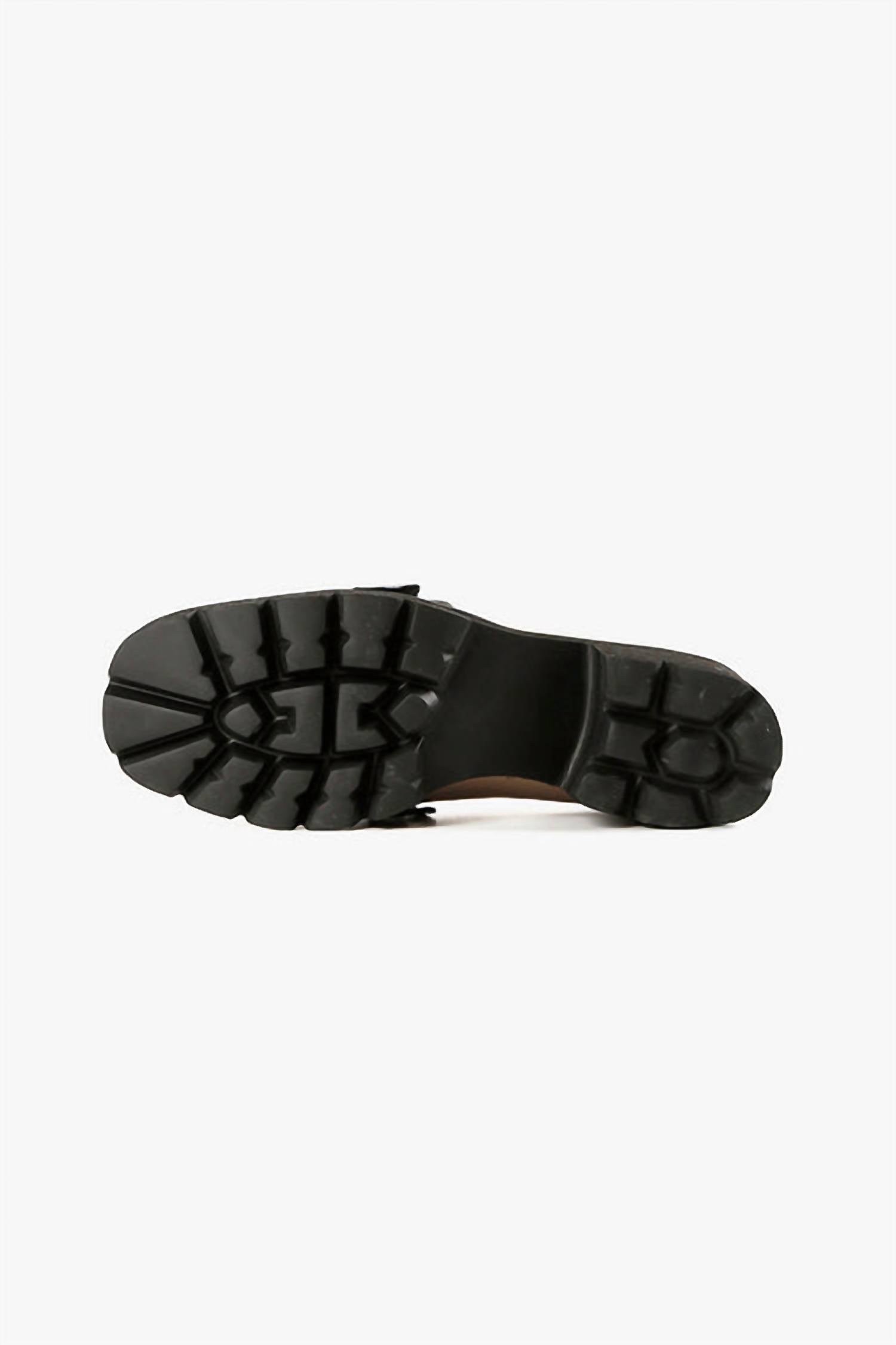 All Black - Women's Tap And Lug Loafer