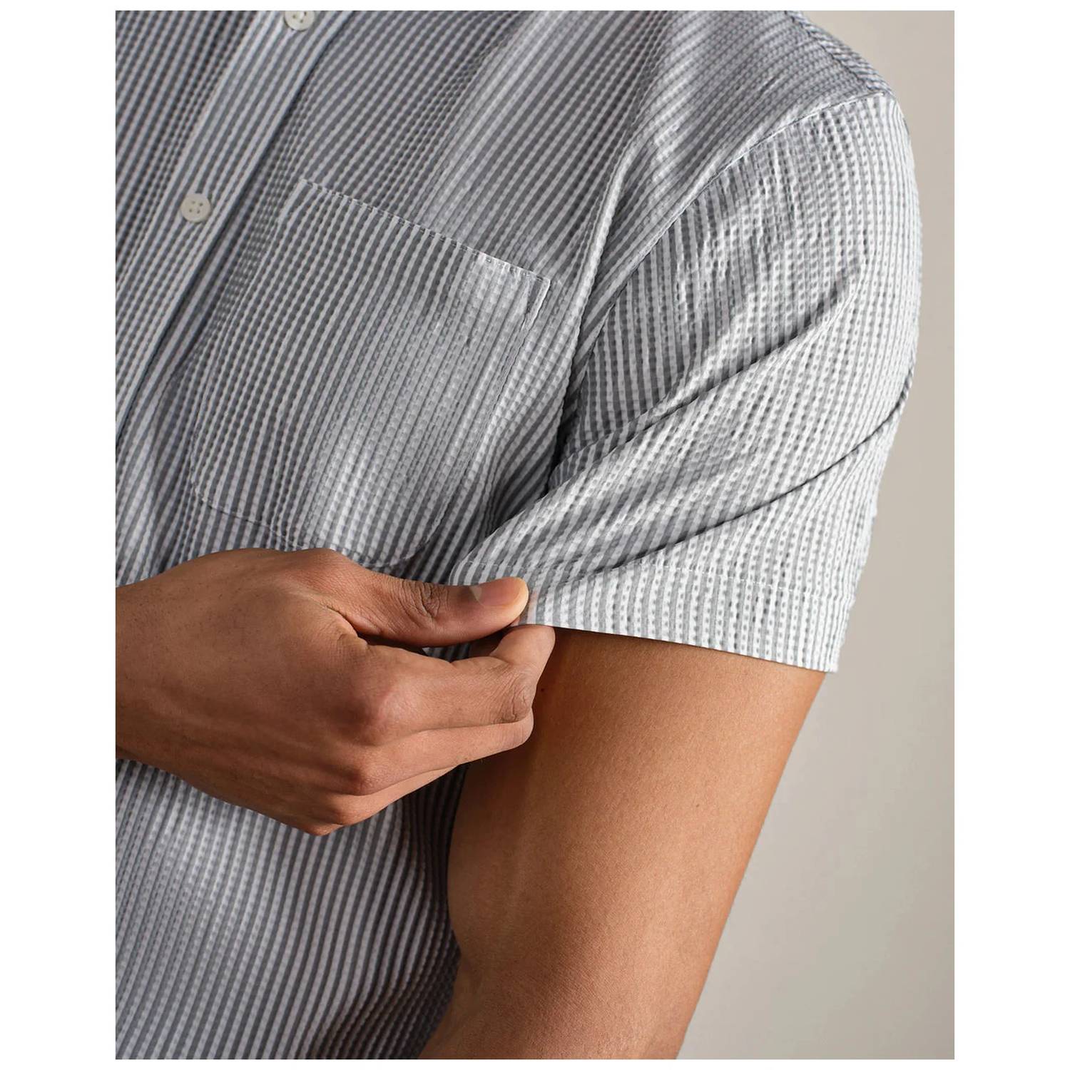 Rhone - Commuter Seersucker Short Sleeve Shirt