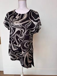 Paparazzi - Women's Reversible Asymmetrical Satin Top