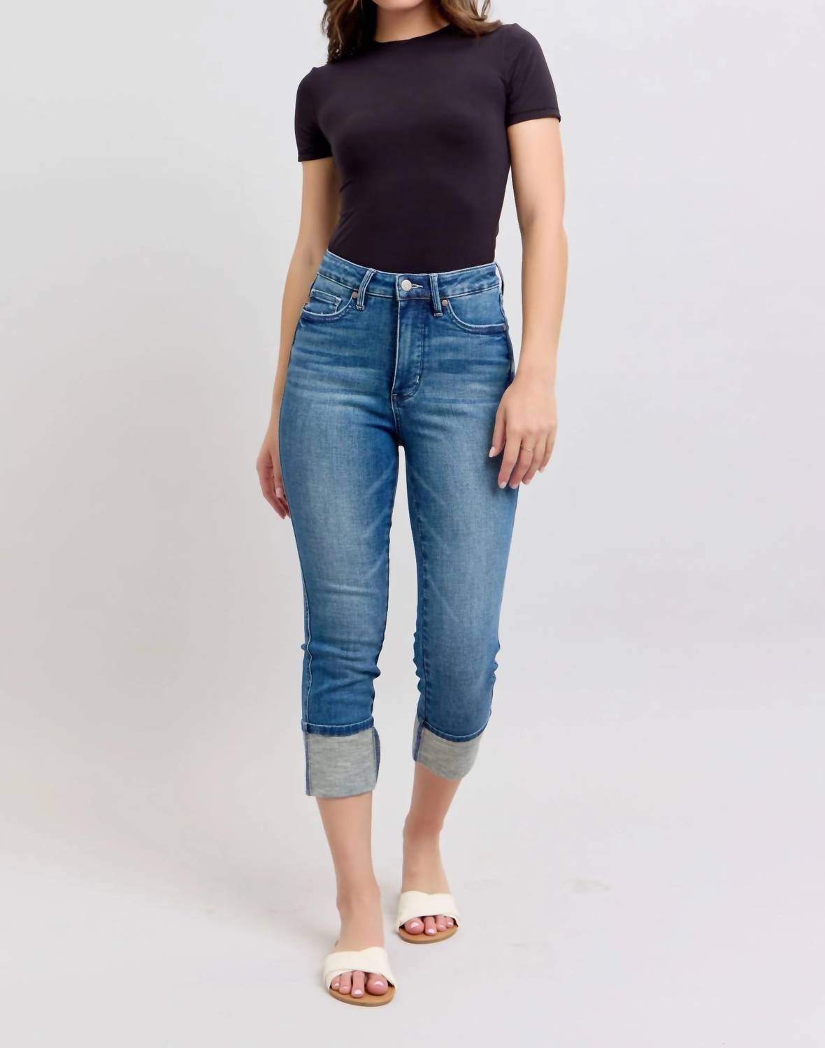 Judy Blue - Women's Eva Tummy Control Cuff Capri Jeans